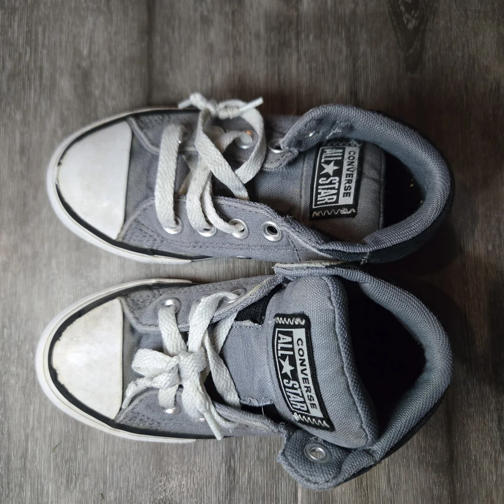 CONVERSE All Star Canvas Lace Up Mid Top Sneakers Gray, Kid's Youth‎ Size 11